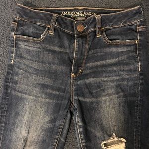 American Eagle denim ripped skinny jeans!!